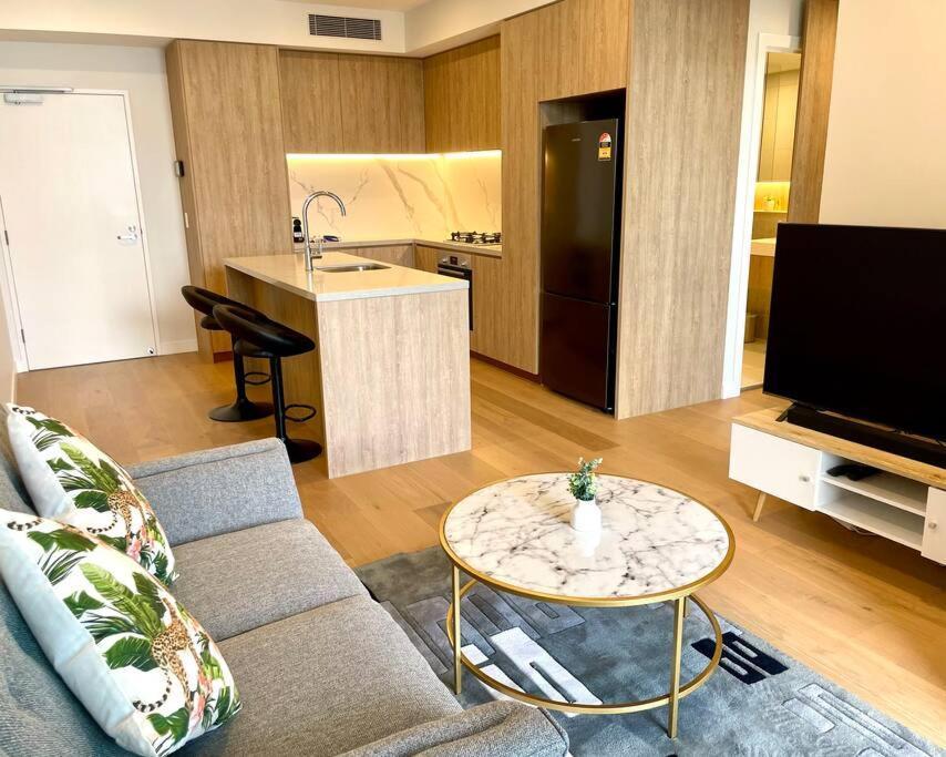 Stunning Riverview 1bedroom Serviced Apt Gold Coast