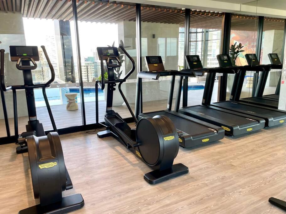 Stunning Riverview 1bedroom Serviced Apt